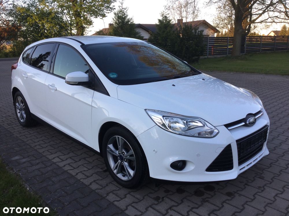Ford Focus 1.0 EcoBoost STart-Stopp-System TITANIUM - 4