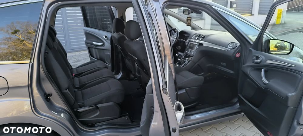 Ford S-Max 2.0 TDCi DPF Titanium - 32