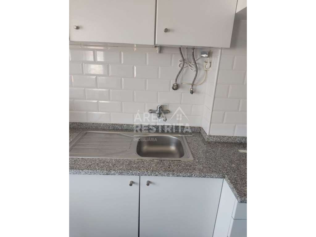 Apartamento T2 Pinhal dos Frades - Grande imagem: 2/23