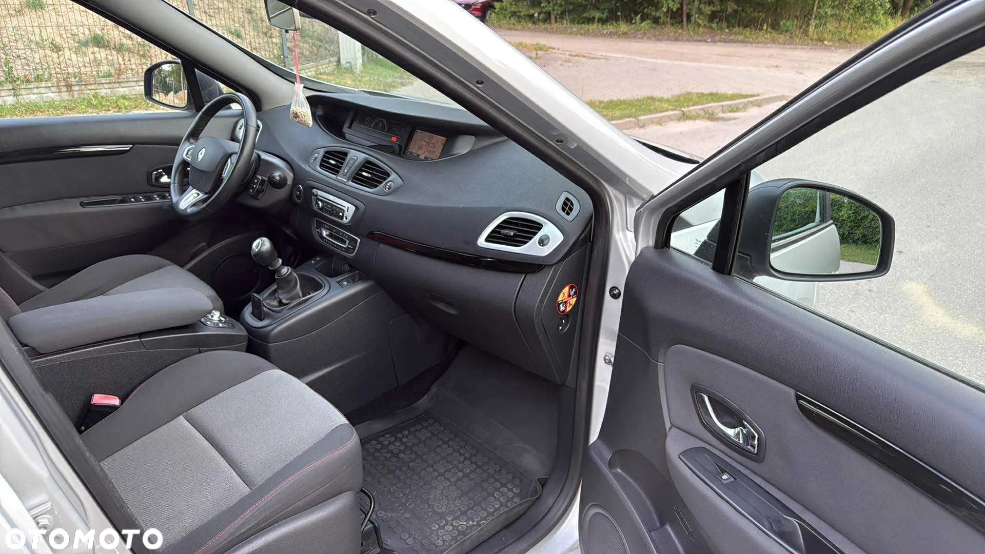 Renault Scenic 1.5 dCi Expression - 11