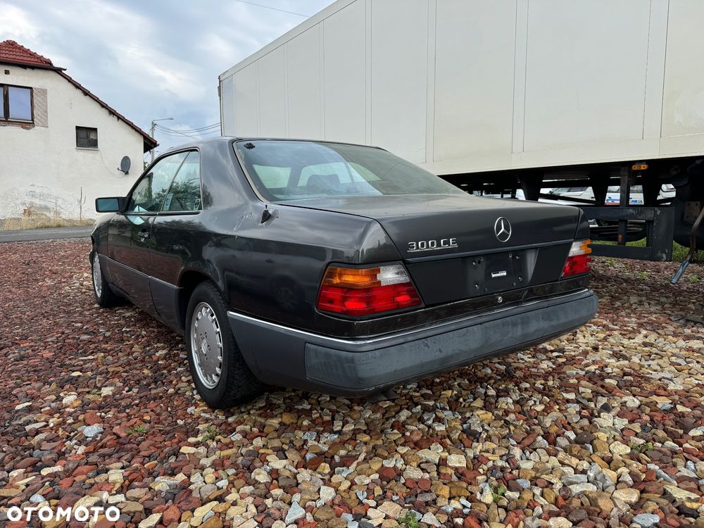 Mercedes-Benz W124 (1984-1993) - 3