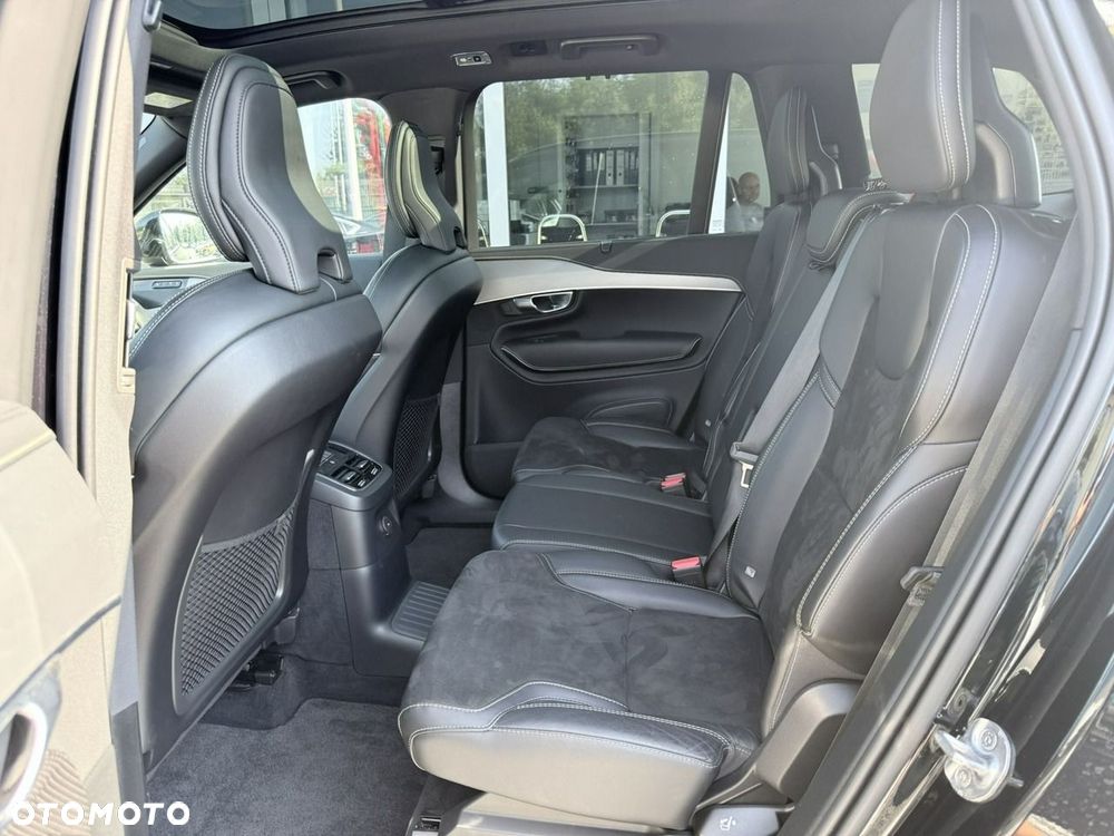 Volvo XC 90 T8 AWD Plug-In Hybrid Plus Black Edition 7os - 13