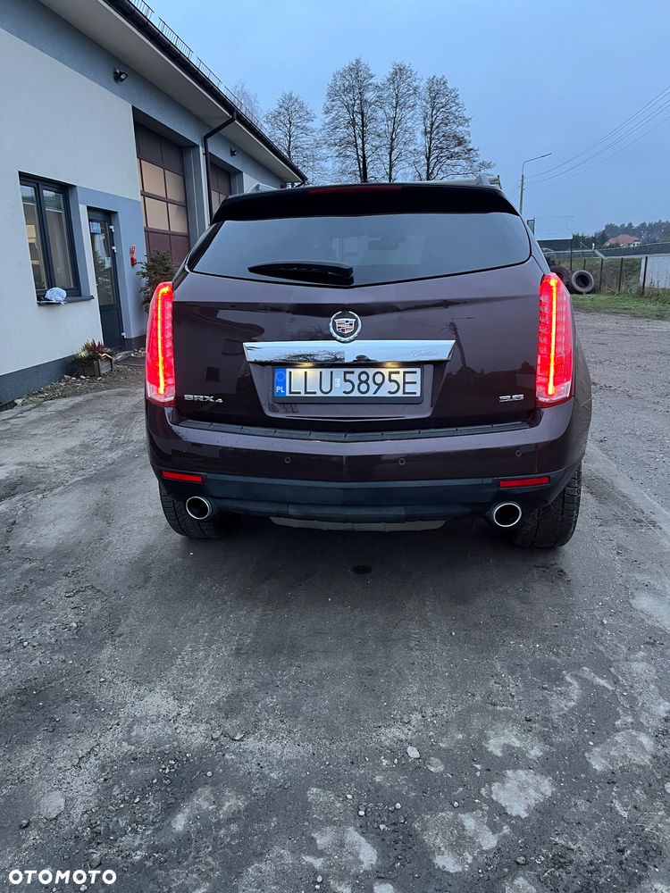 Cadillac SRX - 7