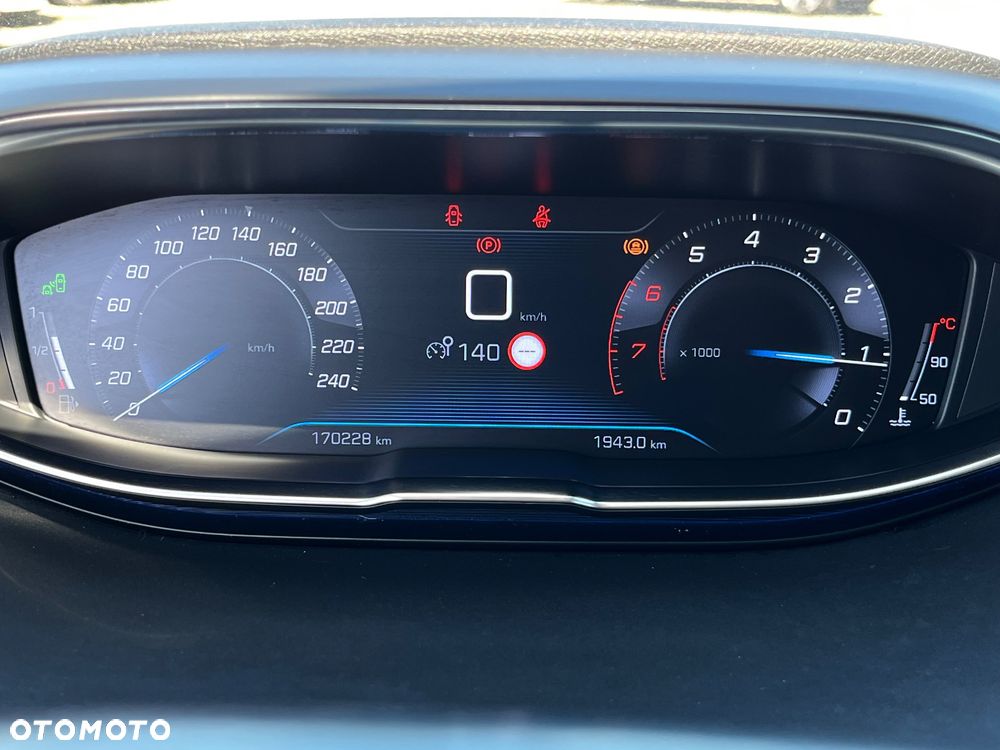 Peugeot 3008 1.2 PureTech Allure S&S - 13