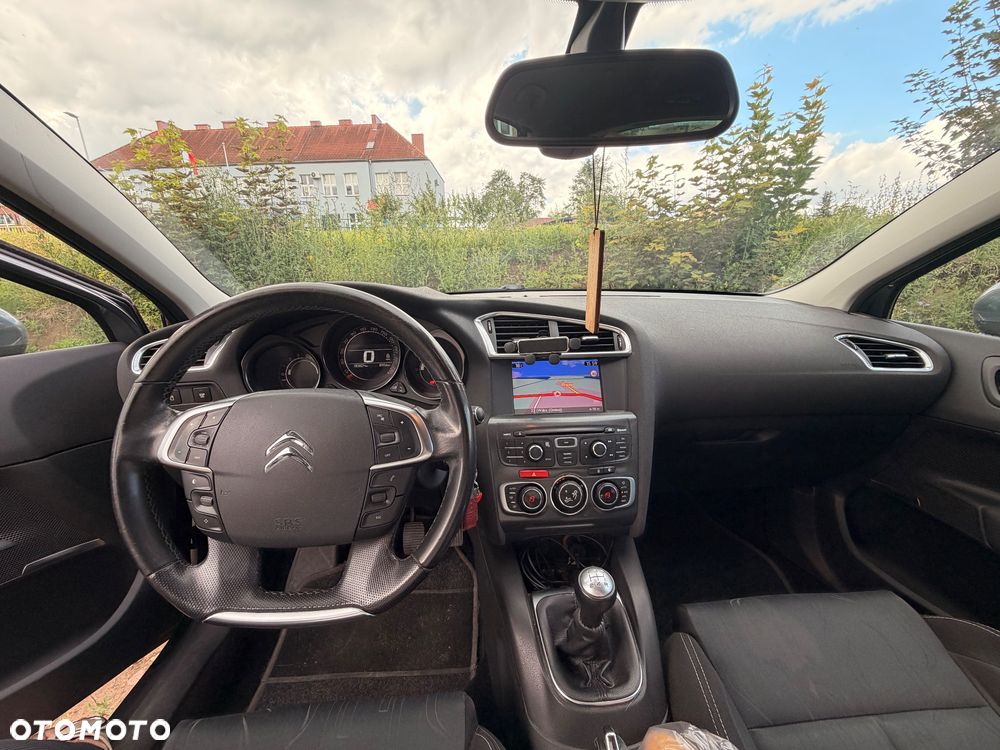 Citroën C4 HDi 90 Attraction - 6