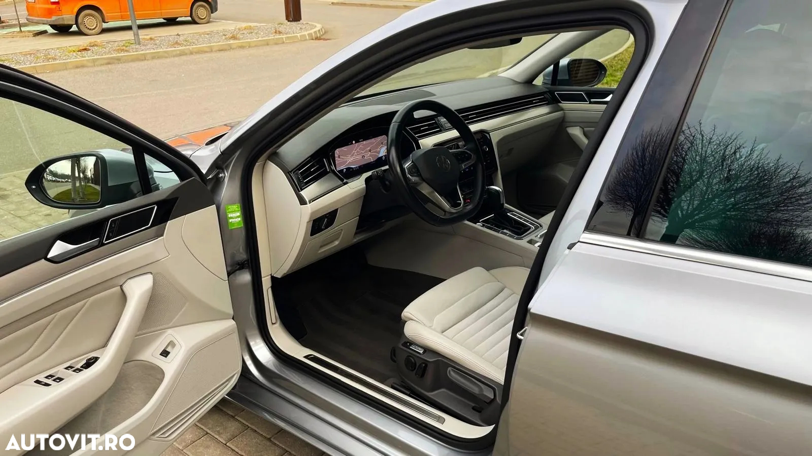 Volkswagen Passat Variant 2.0 TDI DSG Elegance - 12