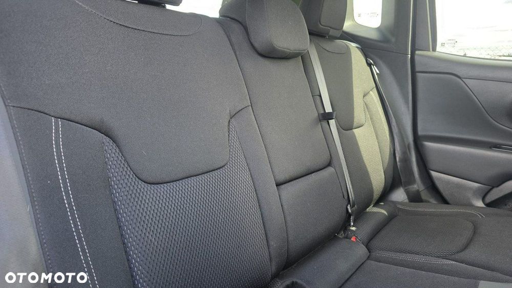 Jeep Renegade - 18