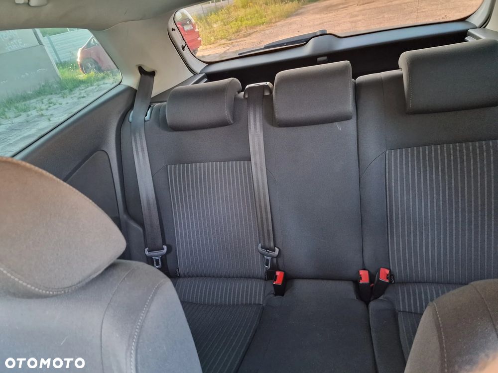 Volkswagen Polo 1.4 16V Comfortline - 11