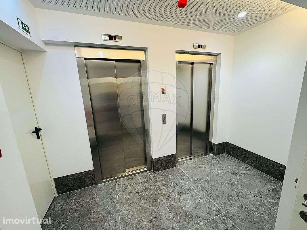 Apartamento T1 para arrendamento - Grande imagem: 2/23