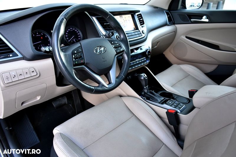 Hyundai Tucson 1.6 T-GDi 4WD 7DCT Luxury - 13
