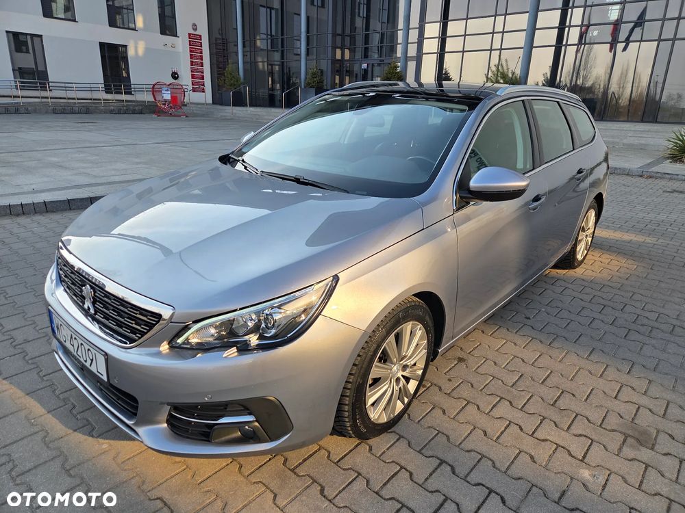 Peugeot 308 PureTech 130 GPF EAT8 Stop & Start Allure Business-Paket - 1