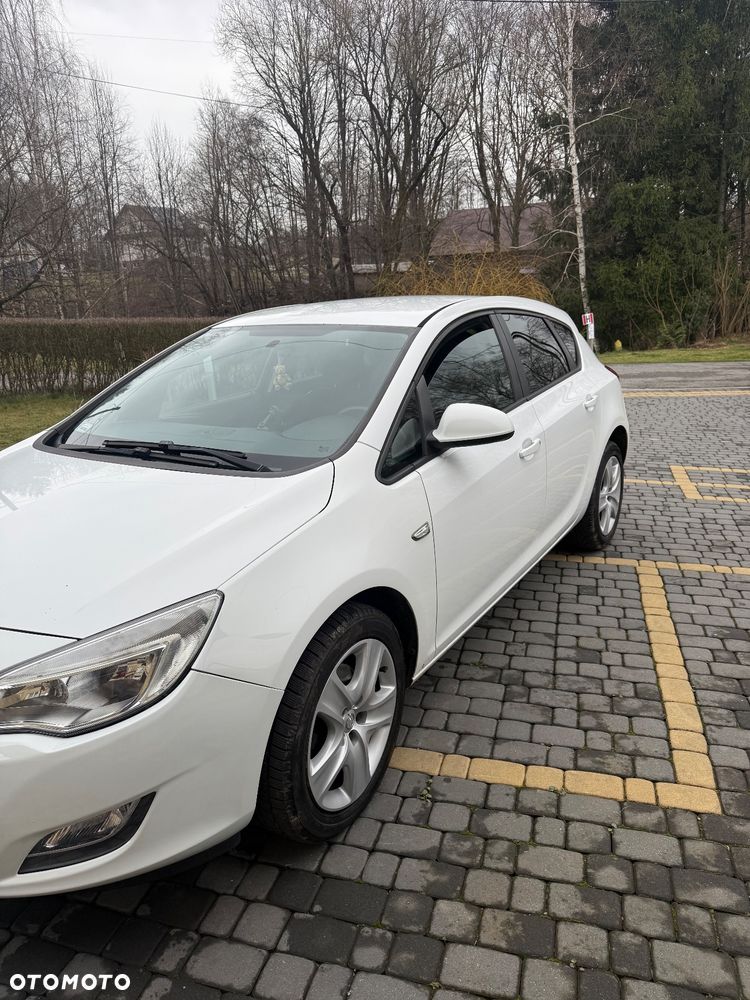 Opel Astra 2.0 CDTI Cosmo - 2