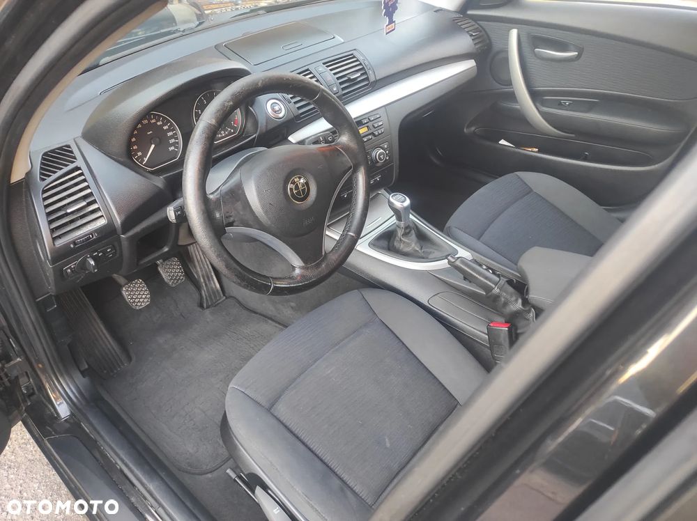 BMW Seria 1 118i - 15