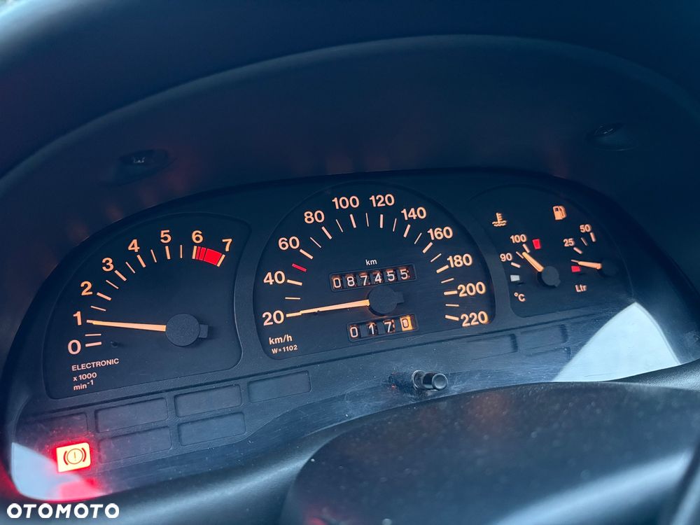 Opel Astra 1.4 Base - 8