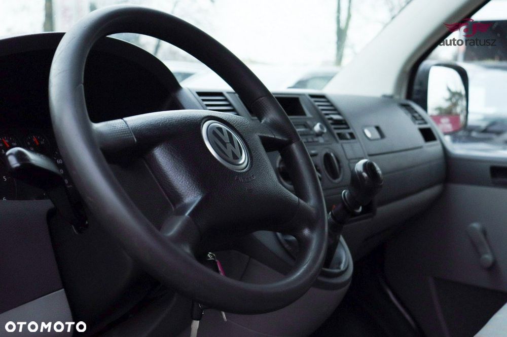 Volkswagen Transporter - 11