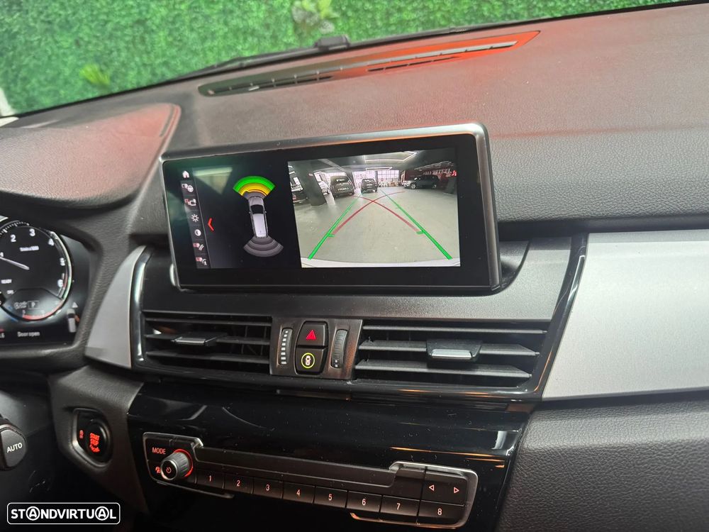 BMW 216 Gran Tourer d Aut. Advantage - 12