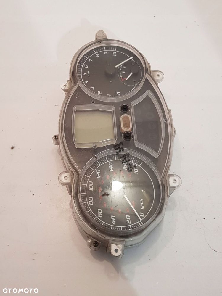 PIAGGIO MP3 125 LICZNIK PRĘDKOŚCIOMIERZ - 2