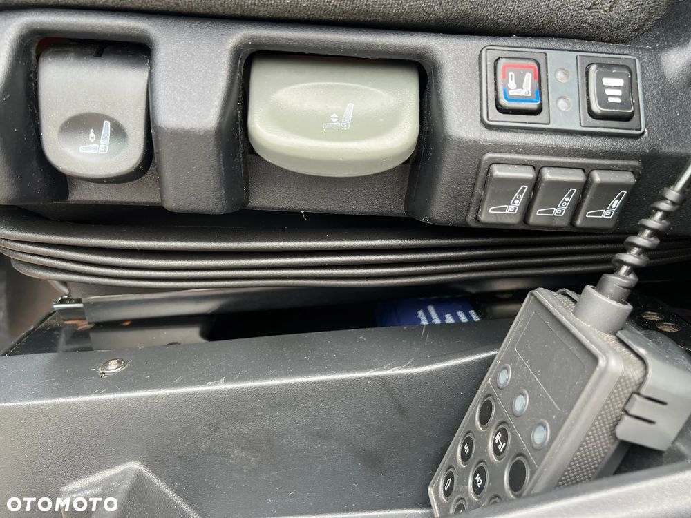 Iveco EUROCARGO 180E32 - 11