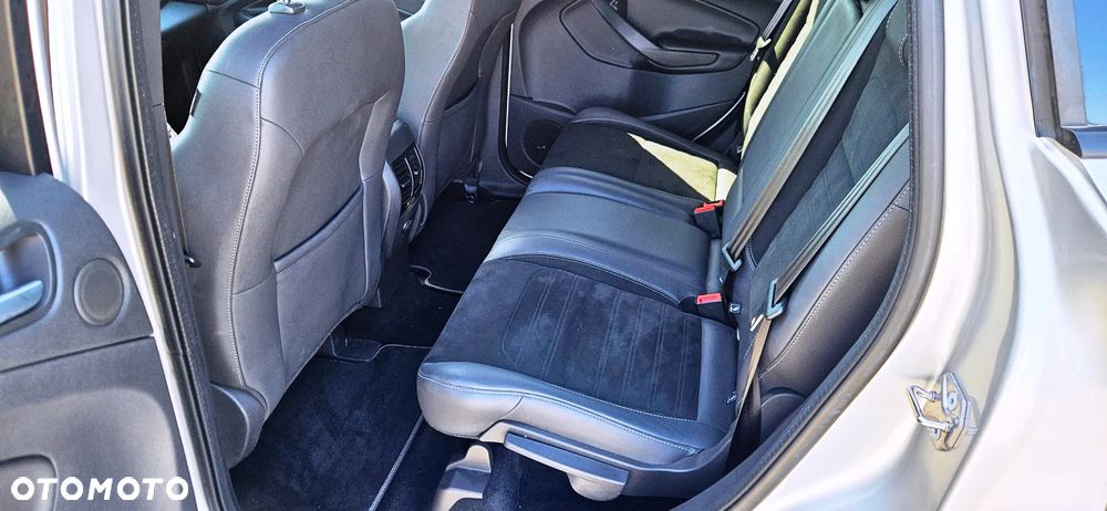 Ford Kuga 2.0 TDCi 4x4 ST-Line - 21