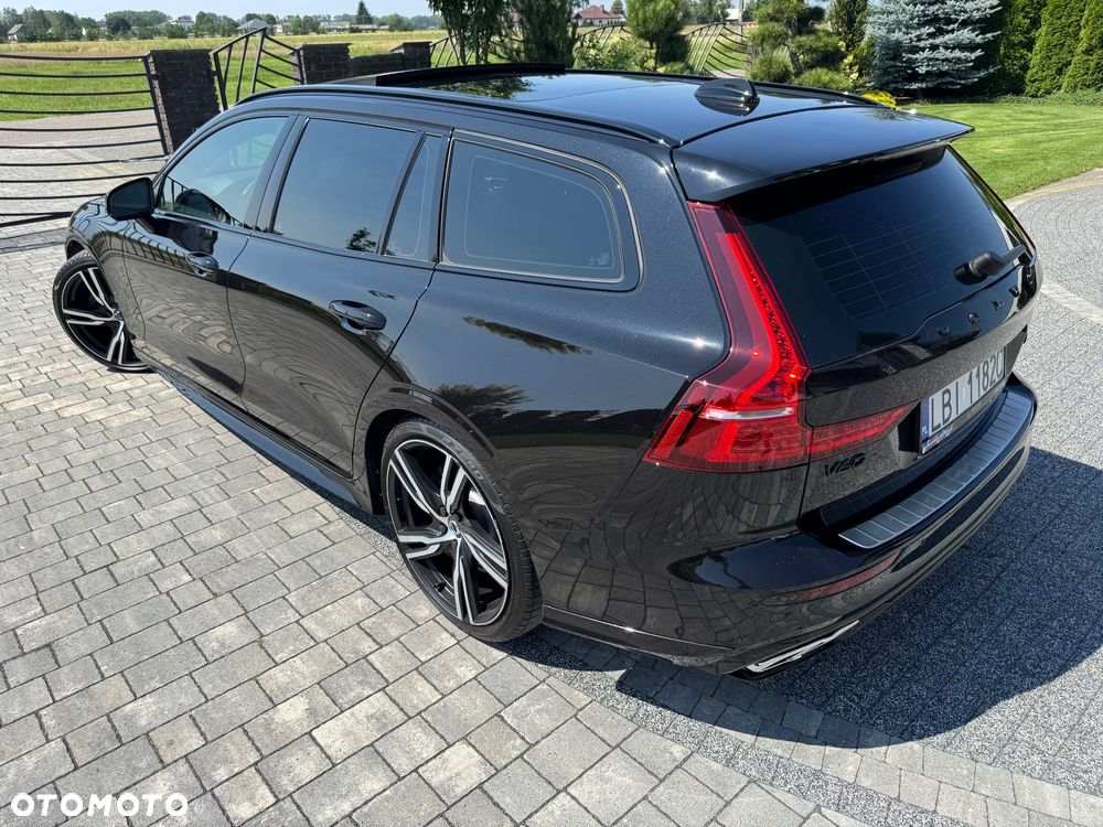Volvo V60 D3 R-Design - 12