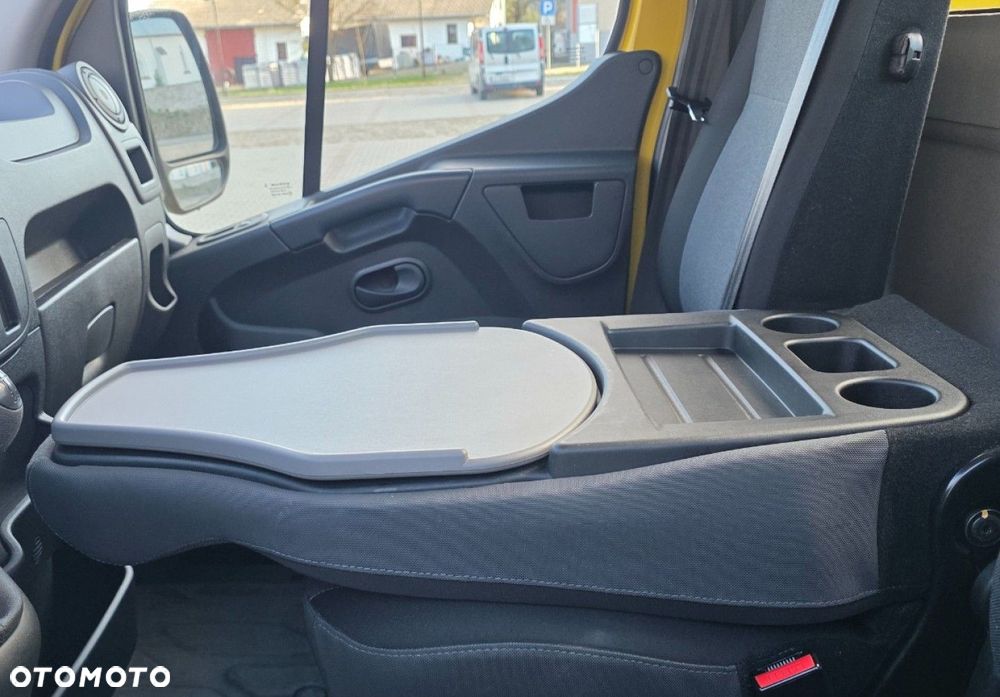 Renault Master - 22