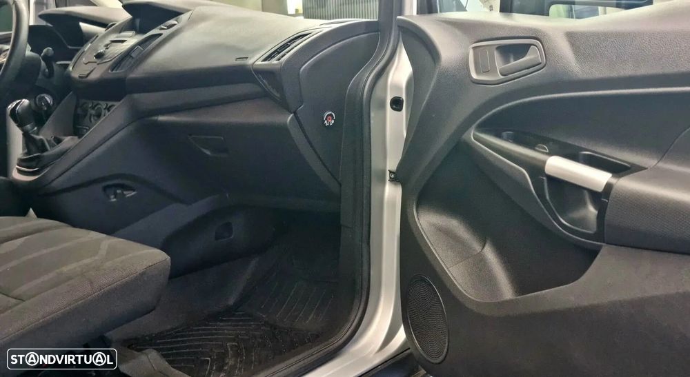 Ford Transit Connect L2 3 Lugares - 12