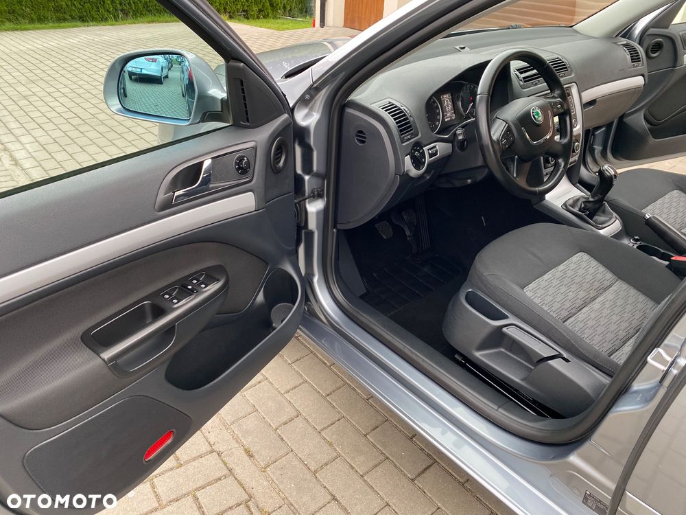 Skoda Octavia 1.6 TDI Ambiente - 31