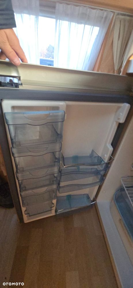 Hobby 400 SF DE LUXE - 12