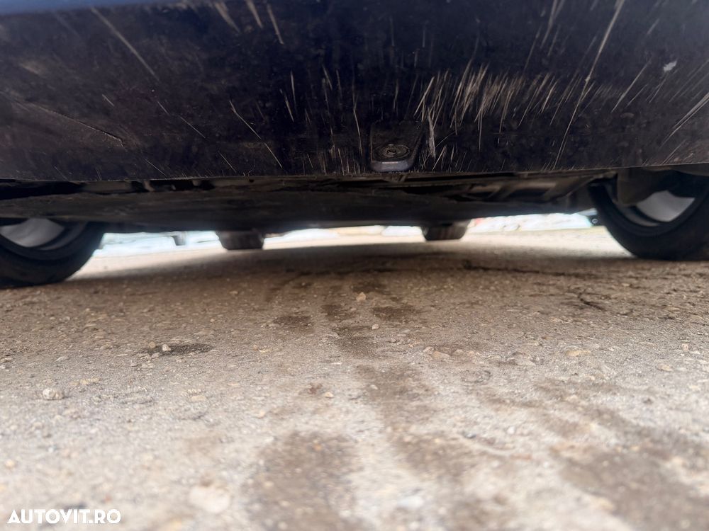 Porsche Panamera - 30