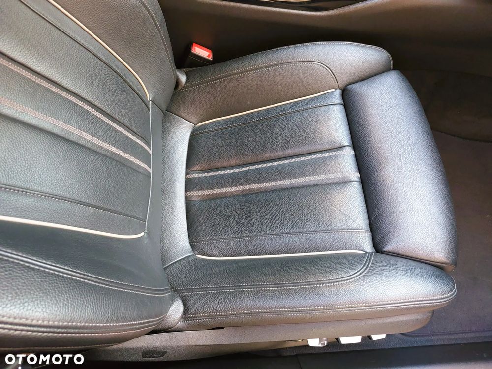 BMW Seria 5 525d Luxury Line sport - 25