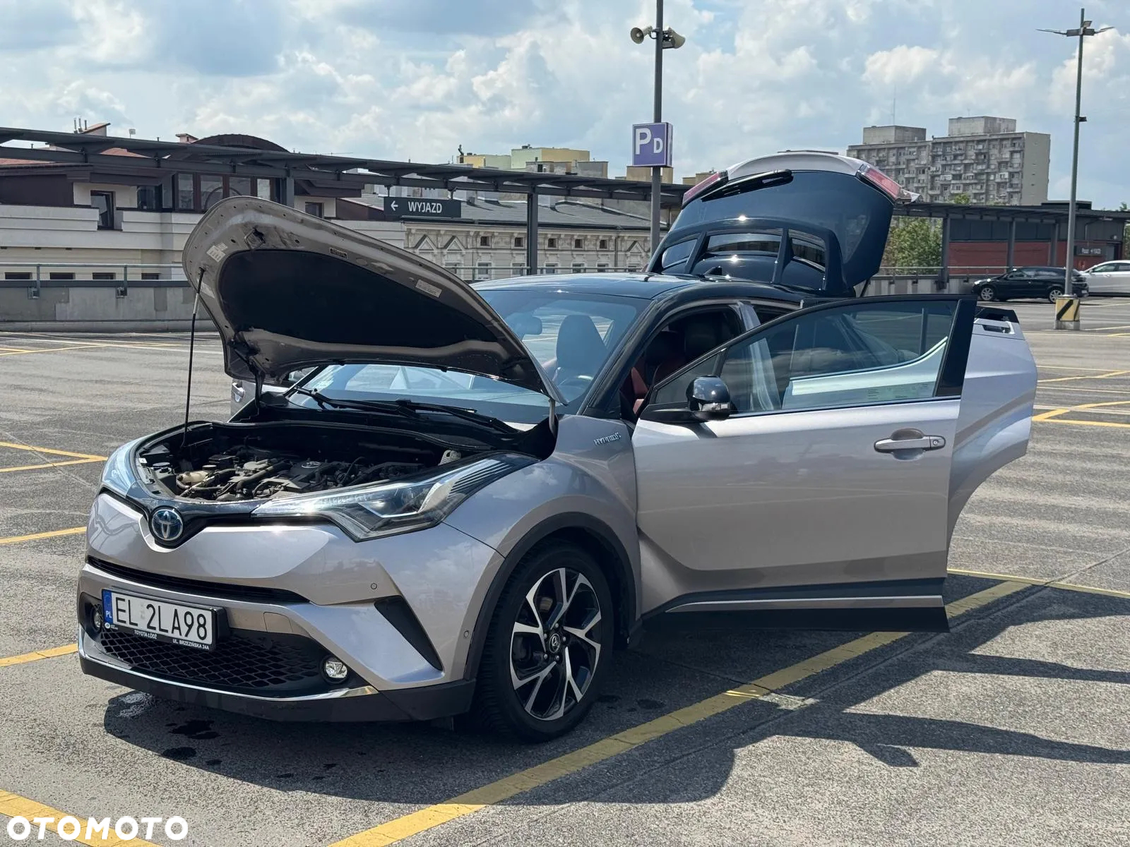 Toyota C-HR 1.8 Hybrid Selection - 2