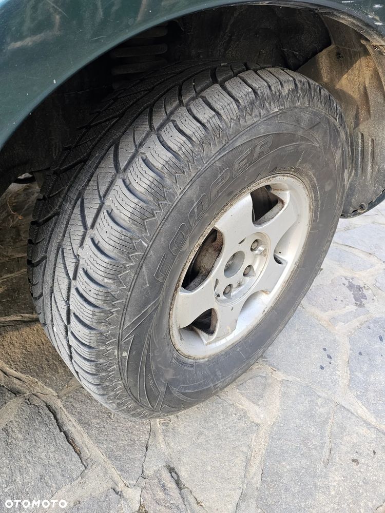 Mitsubishi Pajero - 26