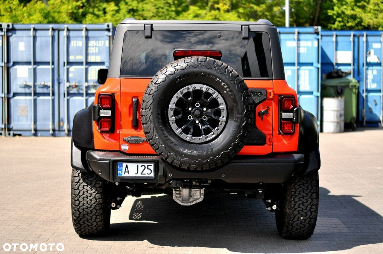 Ford Bronco - 39