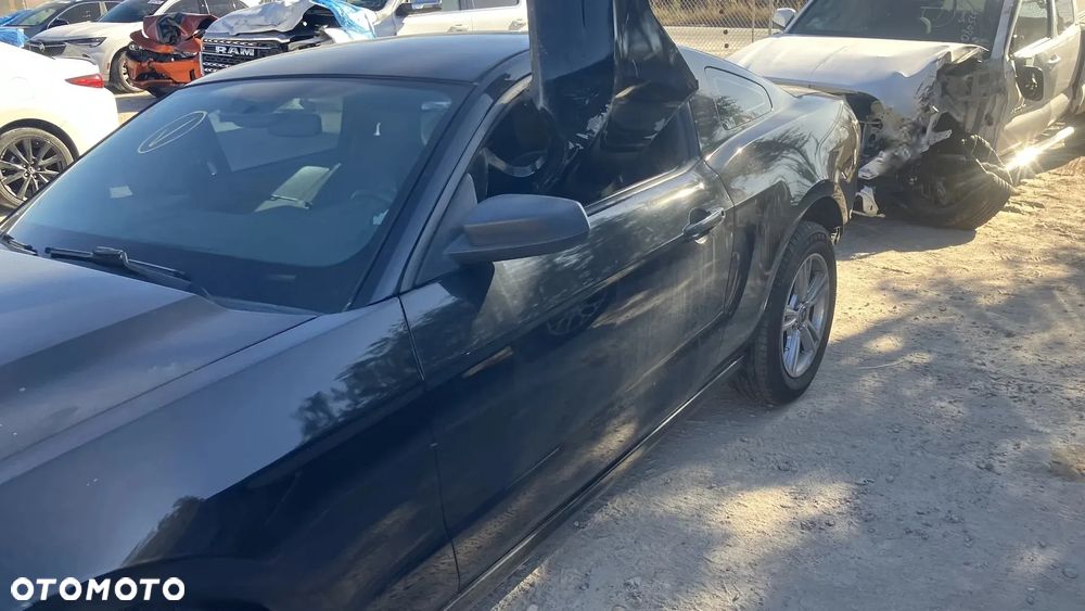 Ford Mustang 3.7 V6 - 12