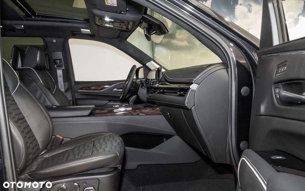 Cadillac Escalade 6.2 V8 AWD AT Platinum - 8