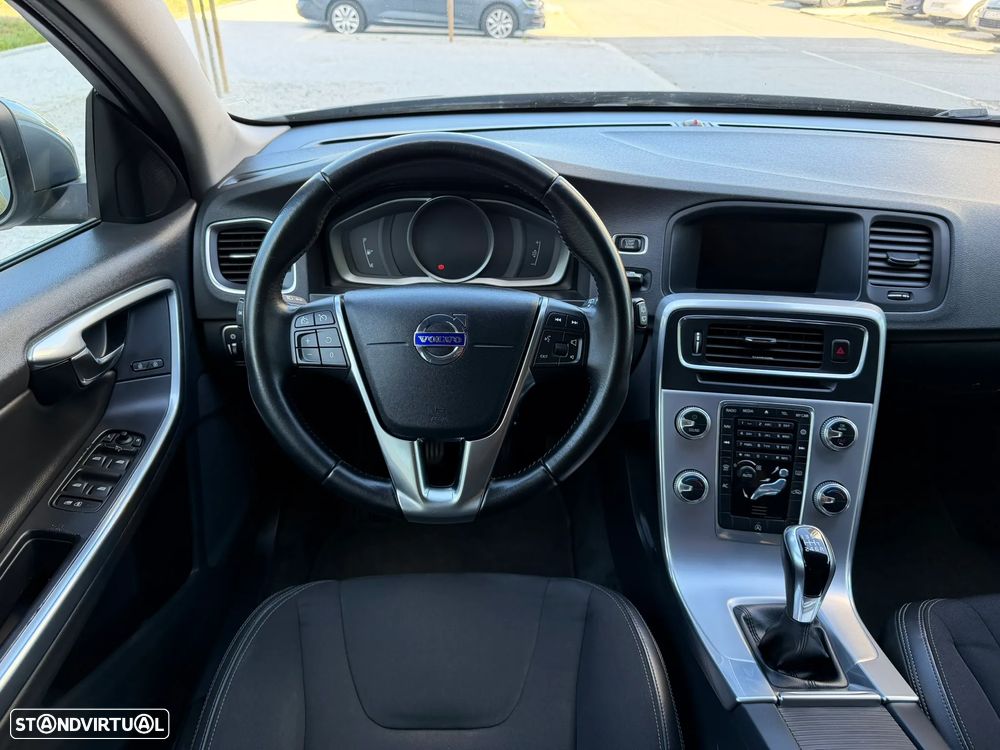 Volvo V60 2.0 D3 Summum - 8