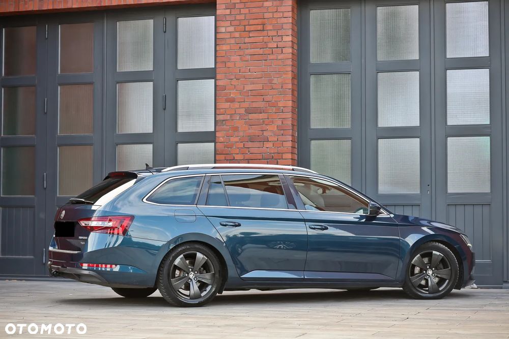 Skoda Superb 2.0 TDI 4x4 DSG Style - 17