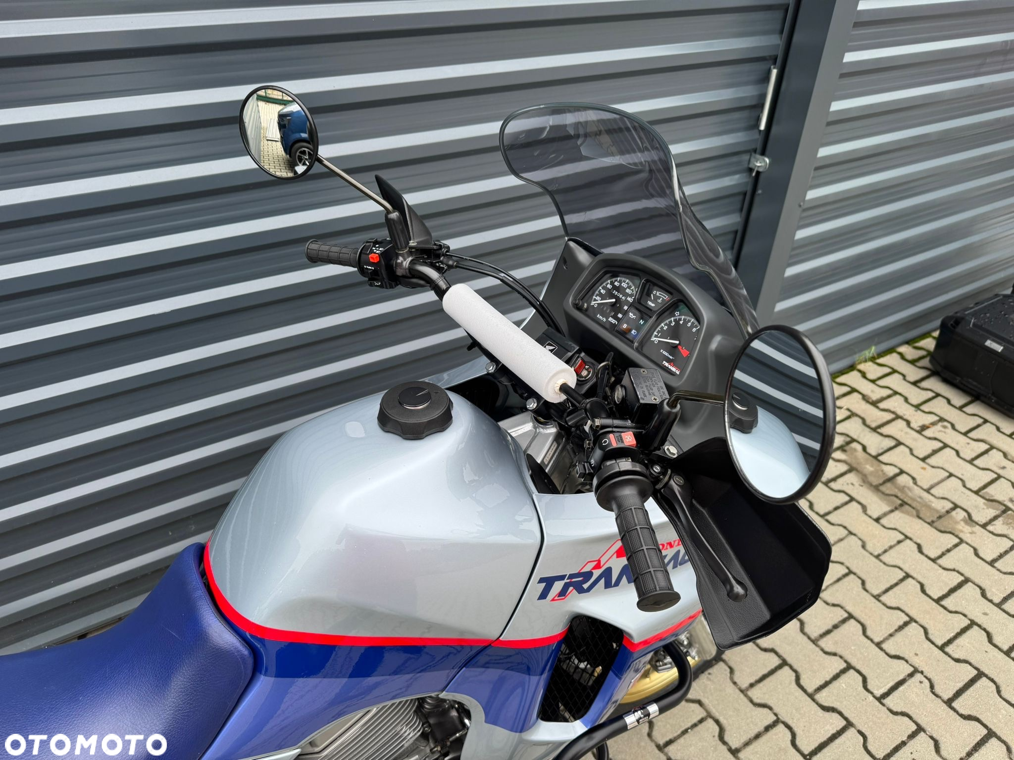 Honda XL - 8