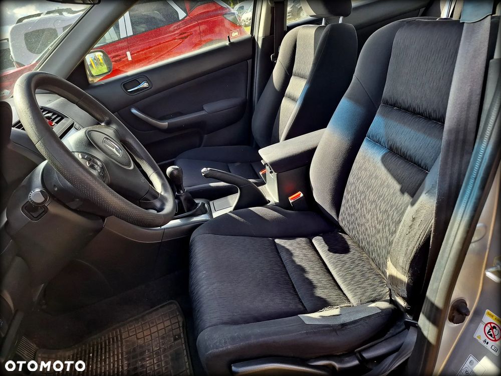Honda Accord 2.0 Executive - 9