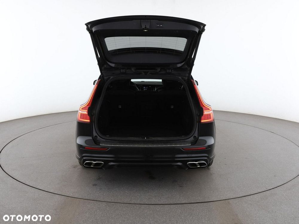Volvo V60 T8 AWD Recharge Geartronic RDesign - 20