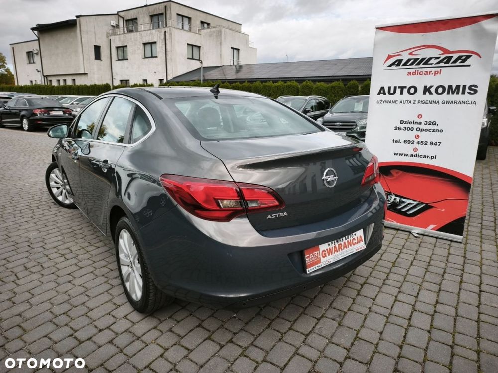 Opel Astra 2014 photo 3