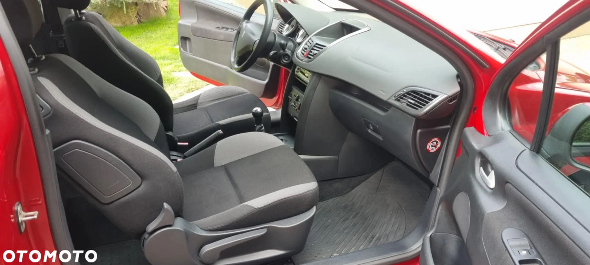 Peugeot 207 - 7