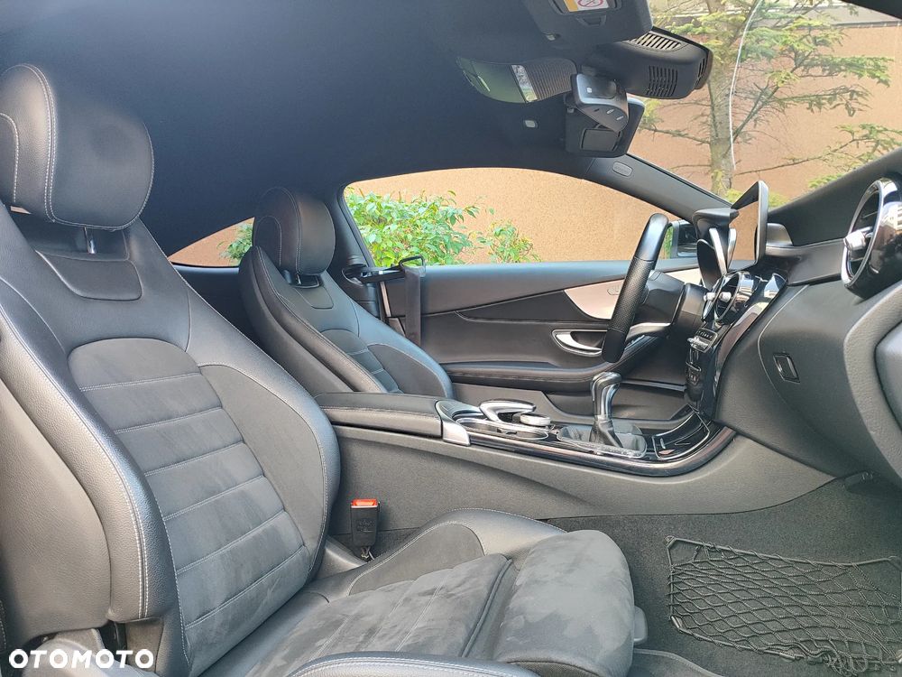 Mercedes-Benz Klasa C 180 Coupe AMG Line - 16