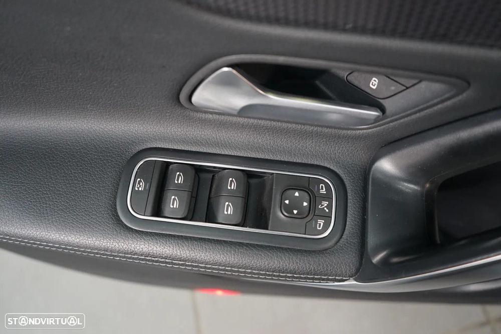Mercedes-Benz CLA 180 d Style Aut. - 17