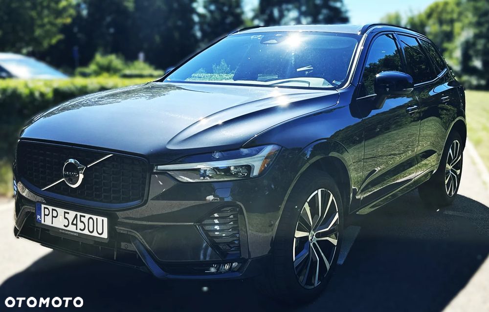 Volvo XC 60 B5 B AWD Plus Dark - 3