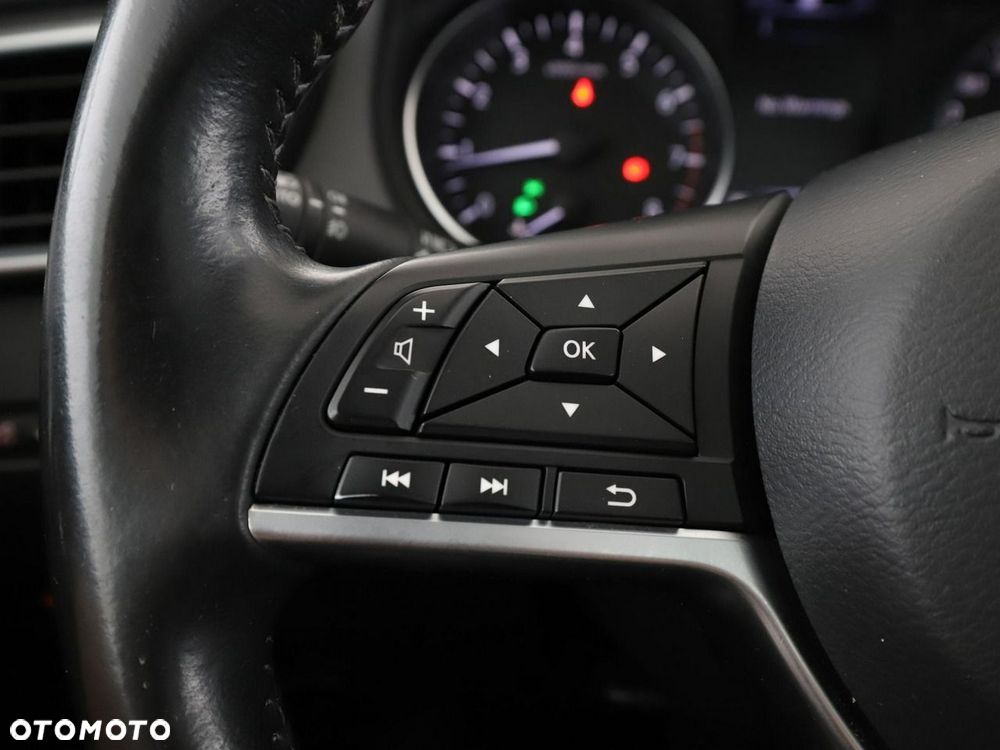 Nissan Qashqai 1.2 DIG-T N-Connecta Xtronic - 30