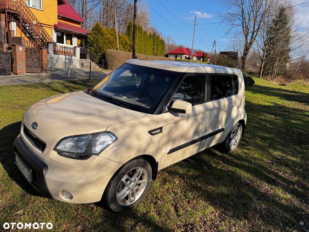 Kia Soul 1.6 CRDI L - 1
