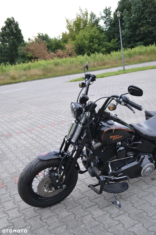Harley-Davidson Softail Cross Bones - 11