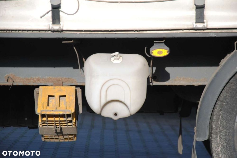 Schwarzmuller SPA, Podnoszona oś - 15