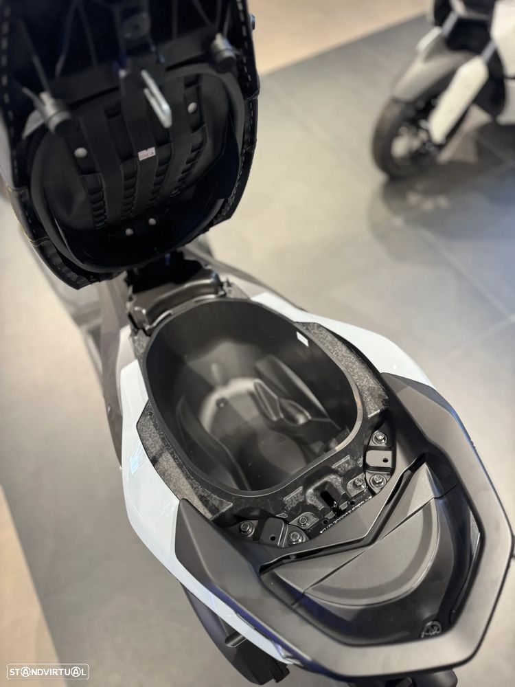 Yamaha NMAX 125 TECH MAX - 6